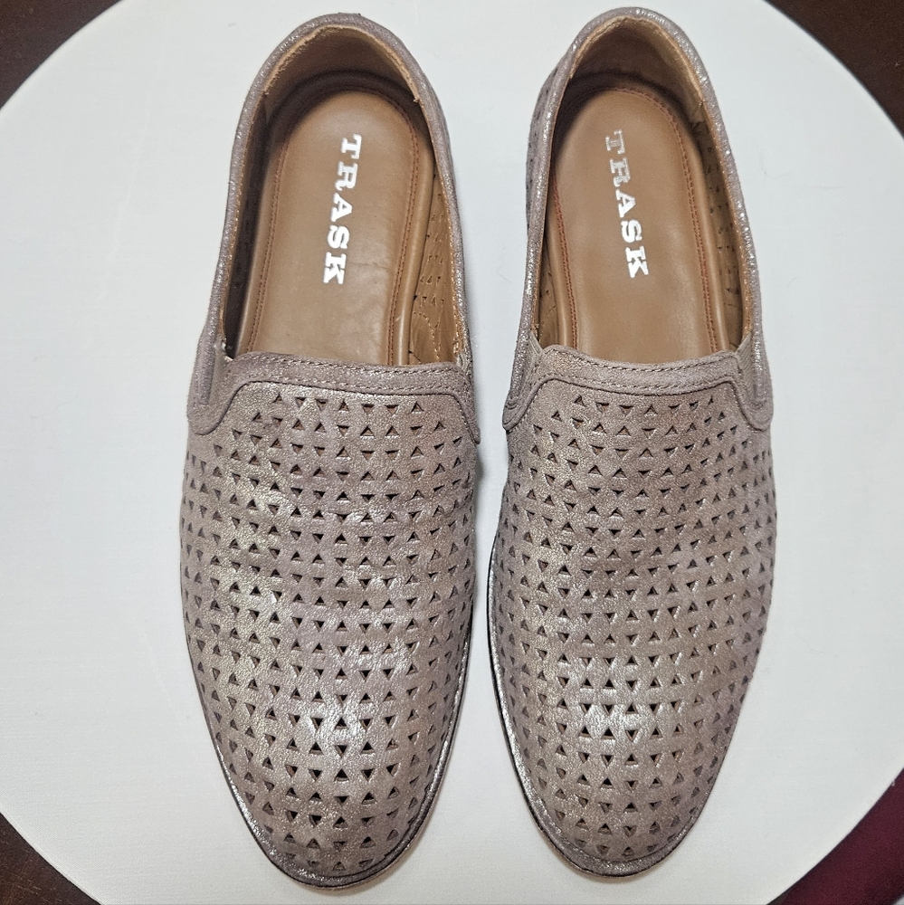 Trask Metallic Pewter Loafers Slip-On 6.5